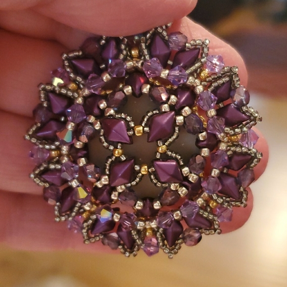 Aiko pendent by Ella Dees